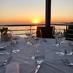 Marea Hotel 3*