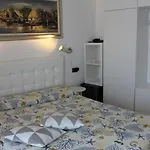 Marea Hotel 3*