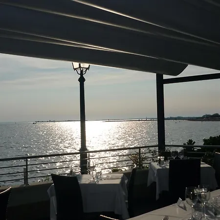 Hotel Marea Grado