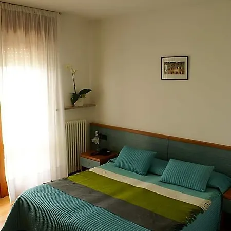 Hotel Marea Grado